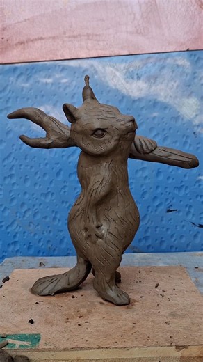 squirrel making clay #trending #shorts #art #pottery