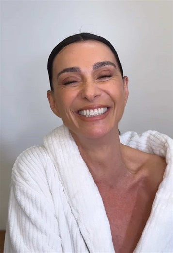 Como vocês agem com ficante? Minha personagem, Fernanda, também lida com isso e muito mais em Minha Vida em Marte. Últimas apresentações no Rio de Janeiro, no Teatro Multiplan. Espero vocês! ❤️