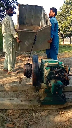 old peter diesel engine machine start by two man new ideas 🤣💥🤣💥 | Indian Farmer