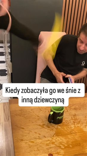 Maria Gail💋 on Instagram: "Jesteś zazdrosna? #fyp #funnyvideos #funnymemes #reel #viral #viralreel #zazdrość #żona #couple #normalsituation #mariagail #marekjowko #instagood #polish 🫣😜"