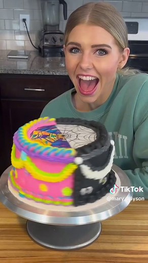 Replying to @HappyMeals my makeover cake is MOLDING?!?!? #phoebe #phoebethecake #cakedecorating #cake