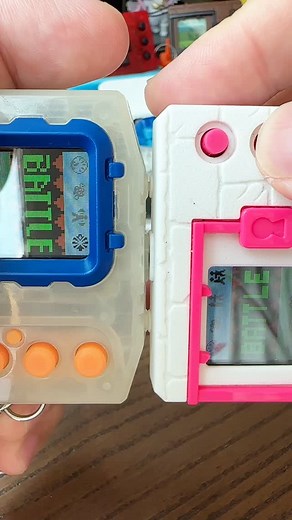 Match 5: Kimeramon vs Kuwagamon. We are going for the kill! #digimon #vpet #vintagetoys #digimonvpet #digimonpendulum | Followvintagemon