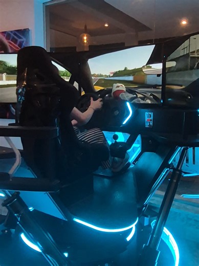 VR room at pickalbatros Neverland resort in Hurghada, Egypt.. All of this is included within the all inclusive! Free use! The VR rooms are open between 2-4pm and then 7-10pm each night. What a hotel! #vrgaming #vrroom #pickalbatrosneverland #hurghadaegypt #Egypt