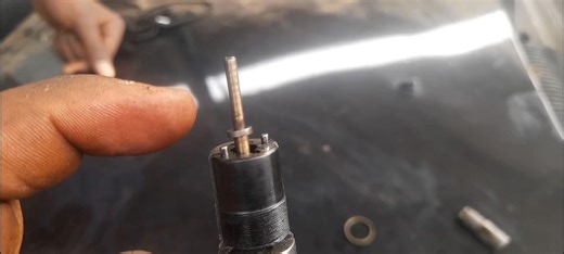 21 reactions | Voici ce qui est à l'origine du codage des injecteurs Diesel, oui c'est ça qui exige une programmation de l'injecteur après remplacement, si tu souhaites connaître davantage inscris-toi maintenant en ligne ou presentielle Au CFP mecatronique Duvalier automobile . Les inscriptions sont ouvertes tous les jours. Contactez nous via WhatsApp au 00237 6 73 08 39 33 | Duvalier automobile | Facebook