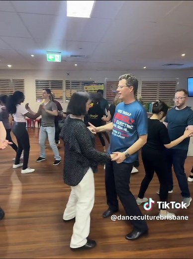 💡Top Activities to Make New Friends Quickly: # 1: Try Latin dancing at Dance Culture can be a great way to meet people who share your passion for dance.# You'll have the opportunity to interact with other students, practice together, and enjoy the music. No partner needed to try Latin dancing. Come along solo, with friends or with your favourite human. Have fun, make friends, get fit. Our students are aged 15 to 75, men and women. If you can walk and count to 8 you're good to go :) 🤩 Beginners