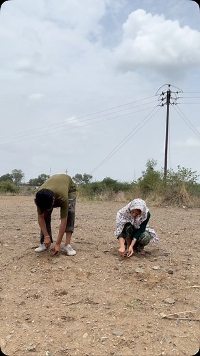 Akky Badole on Instagram: "Wait for end😂 . . . . . #reels #trending #funny #comedy #trendingreels #viral"
