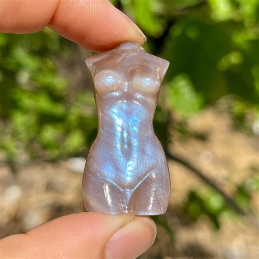 1.5″natural Moonstone Female Body Carving | Handmade Crystal Goddess Figurine | Divine Feminine Healing Stone | Spiritual Decor - Etsy