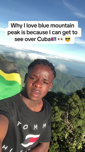 It’s a great experience making it to the highest point in jamaica🇯🇲 and getting to see the beautiful sunrise and all the wonderful views and looking all the way over Cuba🇨🇺, it’s really amazing ⛰😎 #bluemountainpeak #jamaica #bluemountains #🇯🇲 #donsimar #fypシ #elpore #xybca #abc #jamaicantiktok #fyp