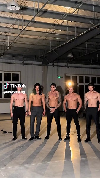 Masculine Korean Model Casting for a Comeback - Mooxssang