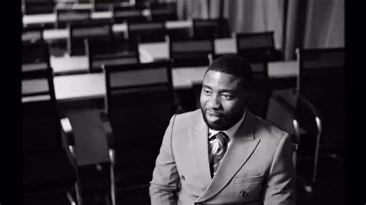 Wiishoot on Instagram: "Soutenance de thèse de Doctorat d’état en médecine. Docteur @will_vee_ || Prod: @wiishoot || 🎥: @docteur_script You already know!"