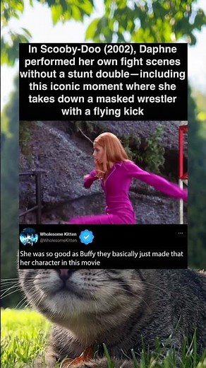 In Scooby Doo 2002, Sarah Michelle Gellar Daphne performed