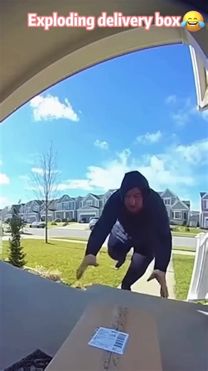 Porch exploding package box, prank#porchpiratecaught #glitter #prank #ringdoorbell #package