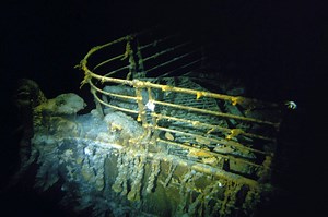 Did the Titan crew ever reach the Titanic site?