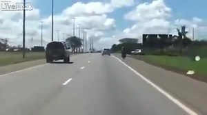 396K views · 602 reactions | "ถ้าทางสัญจรบ้านเรา หัวทิมตั้งแต่ออกข้างทางหล่ะ อย่าไปเลียนแบบ ️ทางสัญจรบ้านเราไม่อำนวย . . . Cr.// ฮอนด้าปิยะ ขายมอเตอร์ไซค์ฮอนด้าถูกที่สุด | มิตรภาพสัญจร THAILAND | Facebook