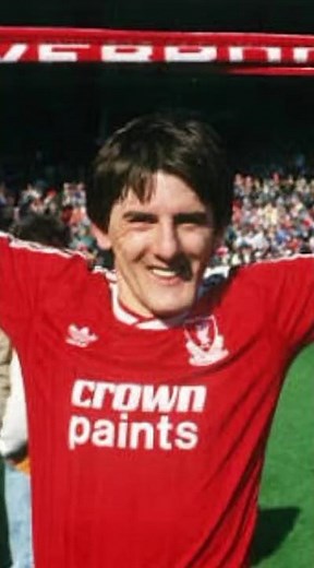 Peter Beardsley Goal V Spurs.