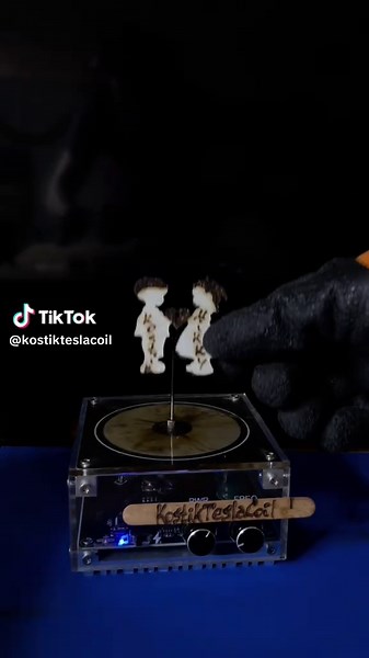 KostikTeslaCoil sur TikTok