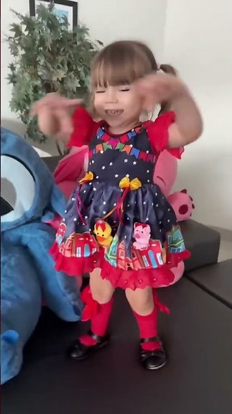 Completely tattooed - Ruby Baby