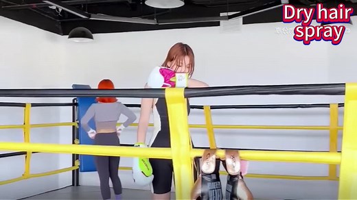 Boxing beauties make me fascinated by washing their hair. It turns out that fluffy is like this! #Good Things Sharing #Fluffy Hair #Good Things Recommendation