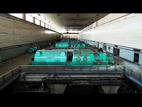 Exploring a Huge Abandoned Art Deco Power Plant