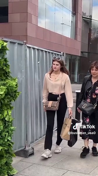 #bushman #funny #funnyvideo #funnypranks #funnyvideos😂