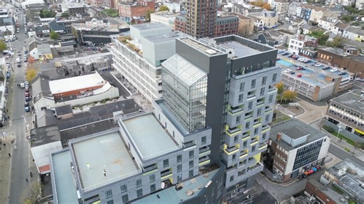 📹 Here's a video that shows major progress on the 'living building' scheme that's taking shape in Swansea city centre. Led by Hacer Developments Ltd in partnership with Pobl Group (now Codi Group), the Biophilic Living Biome is made up of the former Woolworths building on Oxford Street and a new adjoining 13-storey tower. Anticipated for completion in 2026, the development will include features like: ✅ An urban-style greenhouse set over four floors ✅ An education facility ✅ Rooftop gardens, wil