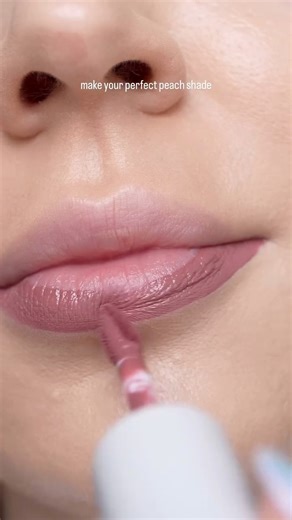 Mix the 2 textures (one cool one warm) of the @justbcosmetics Lip Spectrum in Not Just Peach to create your perfect peach lip 🍑 Code: SOSO15 for discount (affiliate) #lipsticktutorial #peachlips #lipswatch | Sosodoesmakeup
