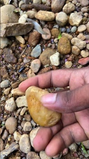 Look at the End — Is It Obsidian? Shiny Black Stone Reveal!