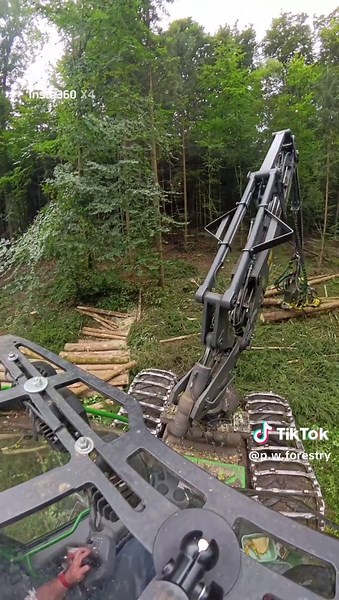 #JohnDeere #johndeere1270g8w #viralvideos #forrest #CapCut