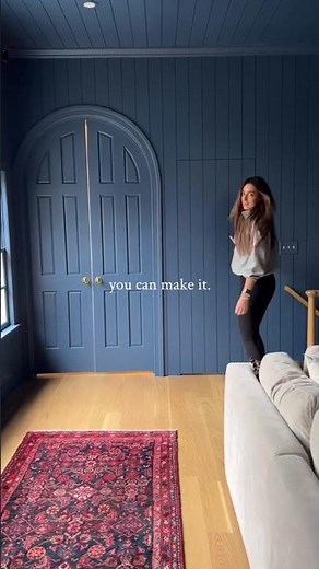 What door? 😏 Paint color: Stiffkey Blue by Farrow and Ball.