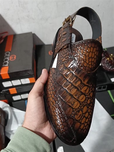Quality Handmade Leather Chapal Kheeri for Sale