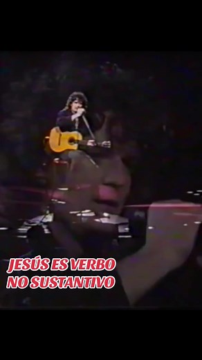 RICARDO ARJONA CANTA JESÚS ES VERBO NO SUSTANTIVO.