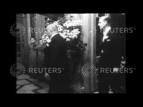 1948 The Royal Command Variety Show takes place
