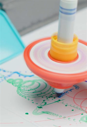 Let's see what pattern we can create 🖍️ #Crayola #Colourwhirls #Colouring #KidsToys