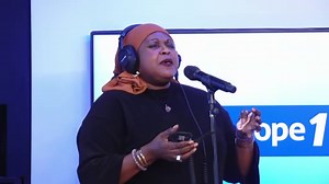 Live - Bibi interprète «Tout doucement»