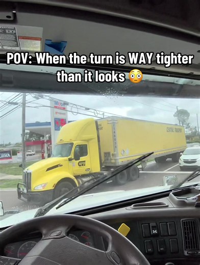 POV: When the turn is WAY tighter than it looks 😳 #cdl #trucking #ozztrucking #bluecollar #semitruck