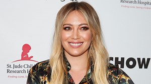 Hilary Duff shows off legs in festive outfit on Instagram