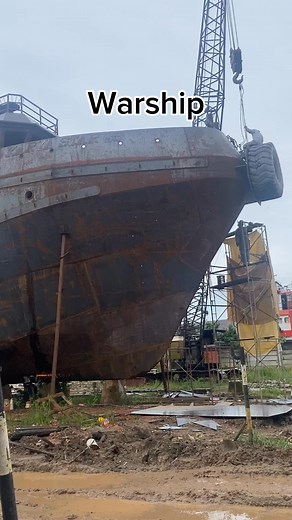 shipbuilding process || luar biasa ,besi dengan berat puluhan ton bisa mengapung #reels #fyp #kapal #ship #warship #pelaut #pesungai #indonesia #photochallenge #galangan #shipyard #batam #singapura #eropa #pangkalan #pelabuhan #kaltim | Suliana Amir