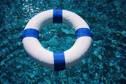 Woman arrested after holding child underwater in Florida resort pool: deputies