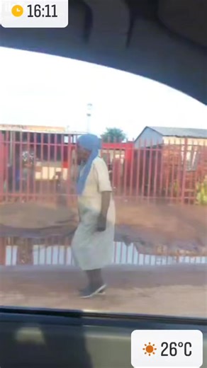 14yr old daughter was followed up with her Grandmother at a spoot drinking B🍻 🍻🍺🍻r 🍾🍺🍻 Imagine 14yrs old drinking 🍻 | Tabeth Tapiwa Mangisi