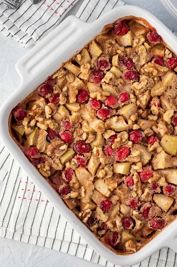 Apple Cranberry Baked Oatmeal