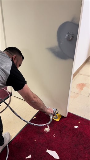 Perfect Palette (@perfectpalette)’s video of inside a spray paint can