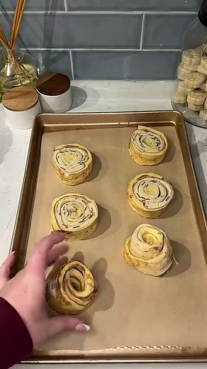 Cinnamon roll cookies recipe: Pillsbury Grands & Cinnamon Toast Crunch cookie dough!