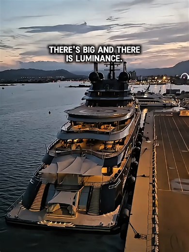Luminance, quietly sitting where superyachts don’t usually sit. No rush. No spectacle. Just scale, design, and presence doing their thing. Access changes how you see this world. #superyacht #luminance #luxurylifestyle #yachtlife #accessoverownership thanx to costantino