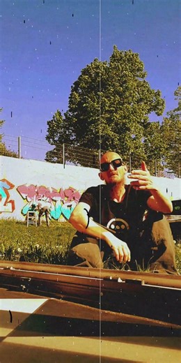 "WATCH OUT" Sunshine Edition.Die Temperaturen steigen. Der Hund klatscht #fypage