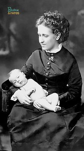 Essa fotografia é um raro registro da princesa Isabel do Brasil, segurando seu filho Pedro de Alcântara. #viral #historia #historiareal #historiadobrasil #monarquia #historiadeamor #dompedro | Raulfran Cabral