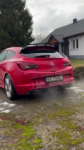 Opel Astra J OPC Red Edition Cold Start