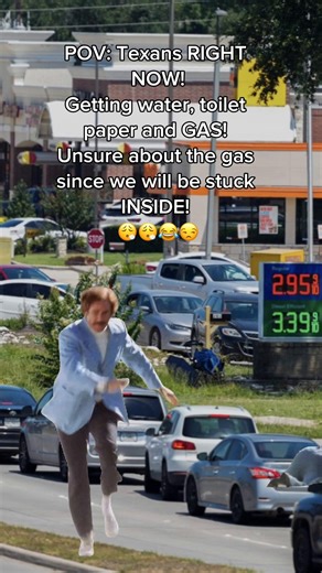 Texas! This is not the first freeze we have had!! Please stop over doing it! It’s ONLY LIKE TWO DAYS! 😒😮‍💨😂 Texas is NEVER READY! 😮‍💨😂#snowday #freeze #Meme #MemeCut