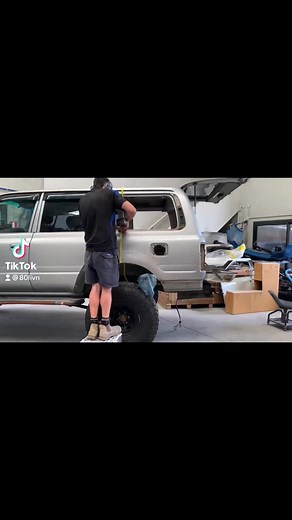 Number 2 loading #80serieslandcruiser #chopped #tiktokcars #foryou