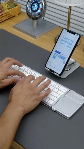 This portable keyboard is the ultimate in performance, with a built-in touchpad and numeric keys.