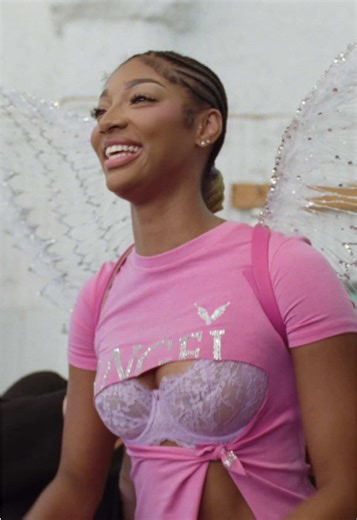 Pasties are a fashion show’s best friend. Tune in 1.28 on YouTube to watch The Victoria’s Secret Fashion Show Documentary. #victoriassecret #victoriassecretfashionshow